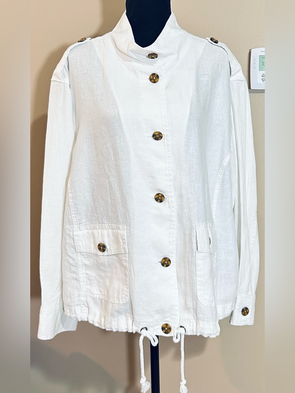 Talbots Women’s Solid White Button-Front
Short Jkt Pockets Long Sleeve 2X 
*NWOT